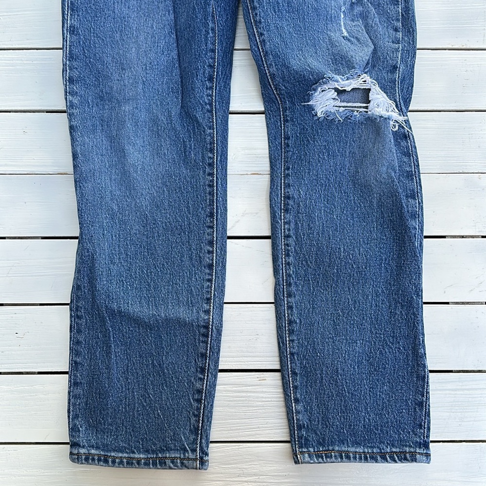 Levi’s Premium Wedgie Straight Leg Jean Distressed size 27 - Picture 7 of 8